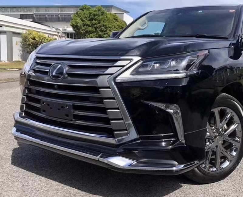 2020 Lexus LX570 facelift with Modellista style lip package