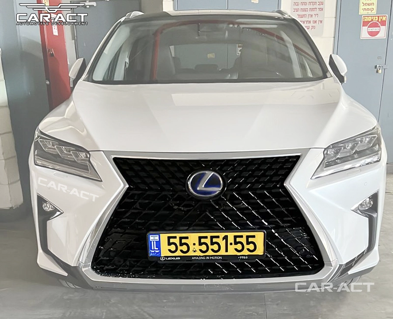 2017 Lexus RX350 with 2020 grille and rear lip