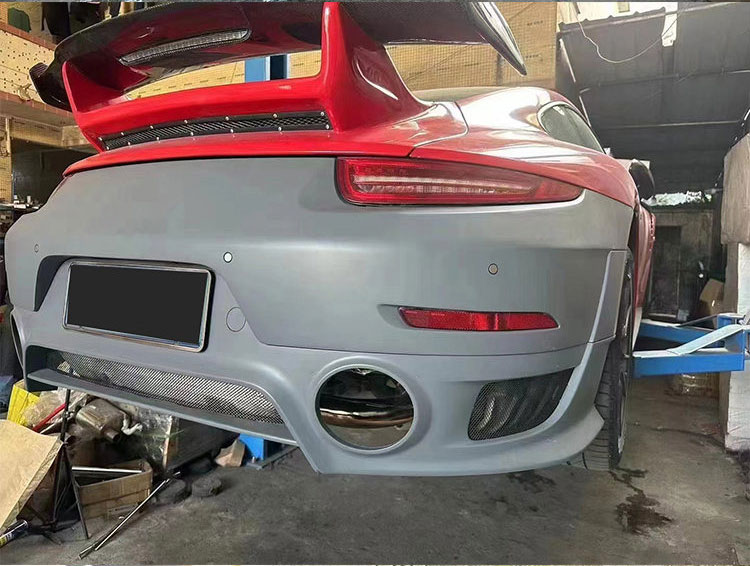 Porsche 911 rear bumper diffuser upgrade