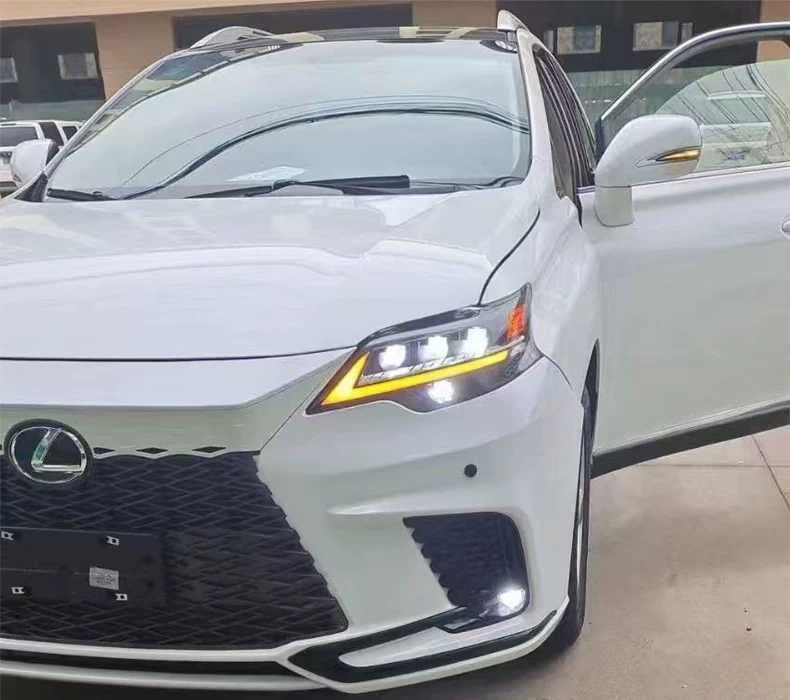 Lexus RX 2023 style headlights
