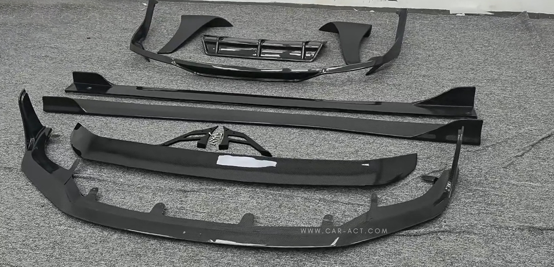 Lexus IS350 carbon fiber body kit